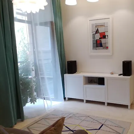 On Universytetska Apartment Odessa