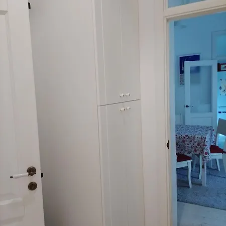 On Universytetska